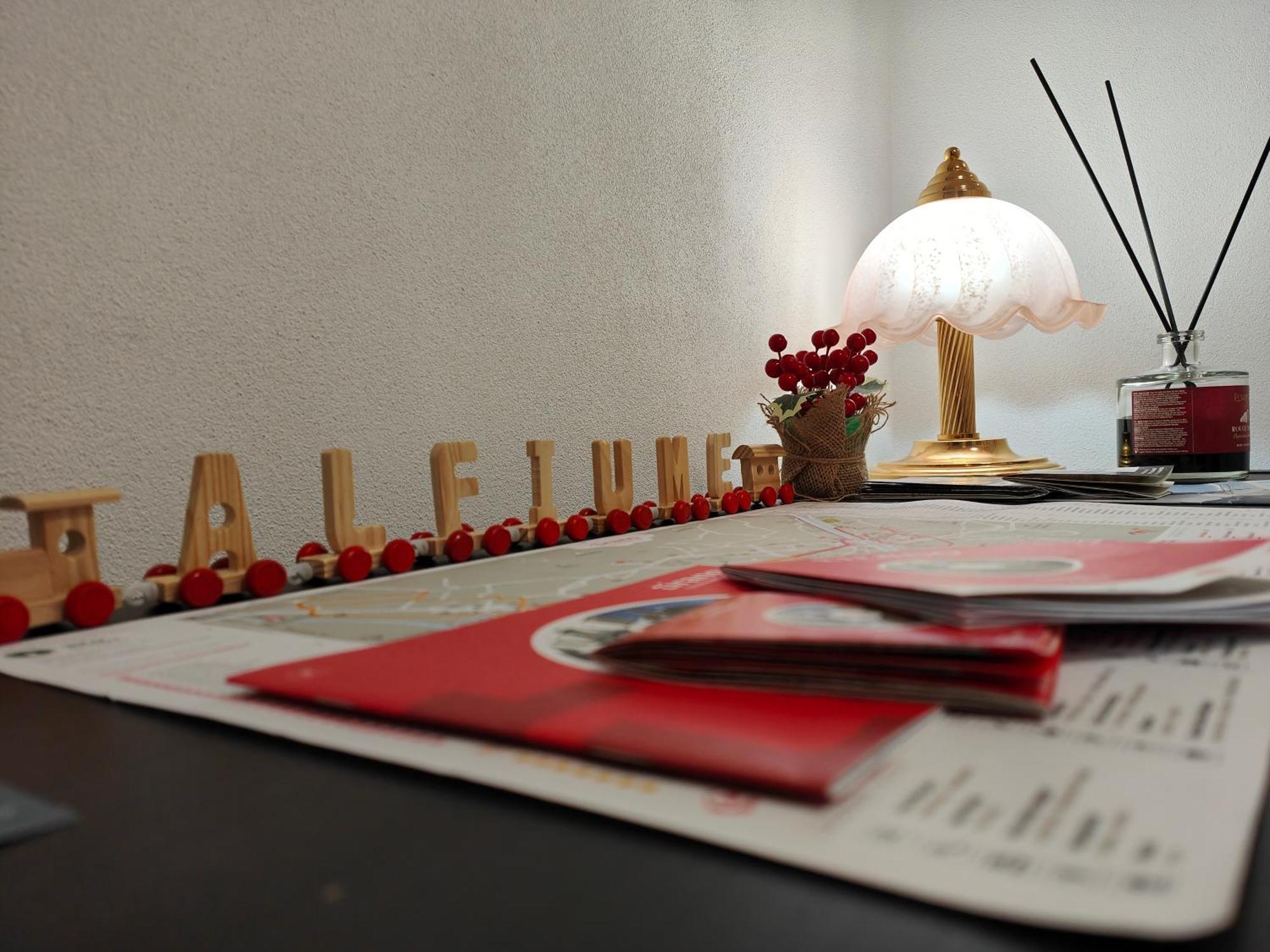 Alfiumea Lägenhet Tirano Exteriör bild