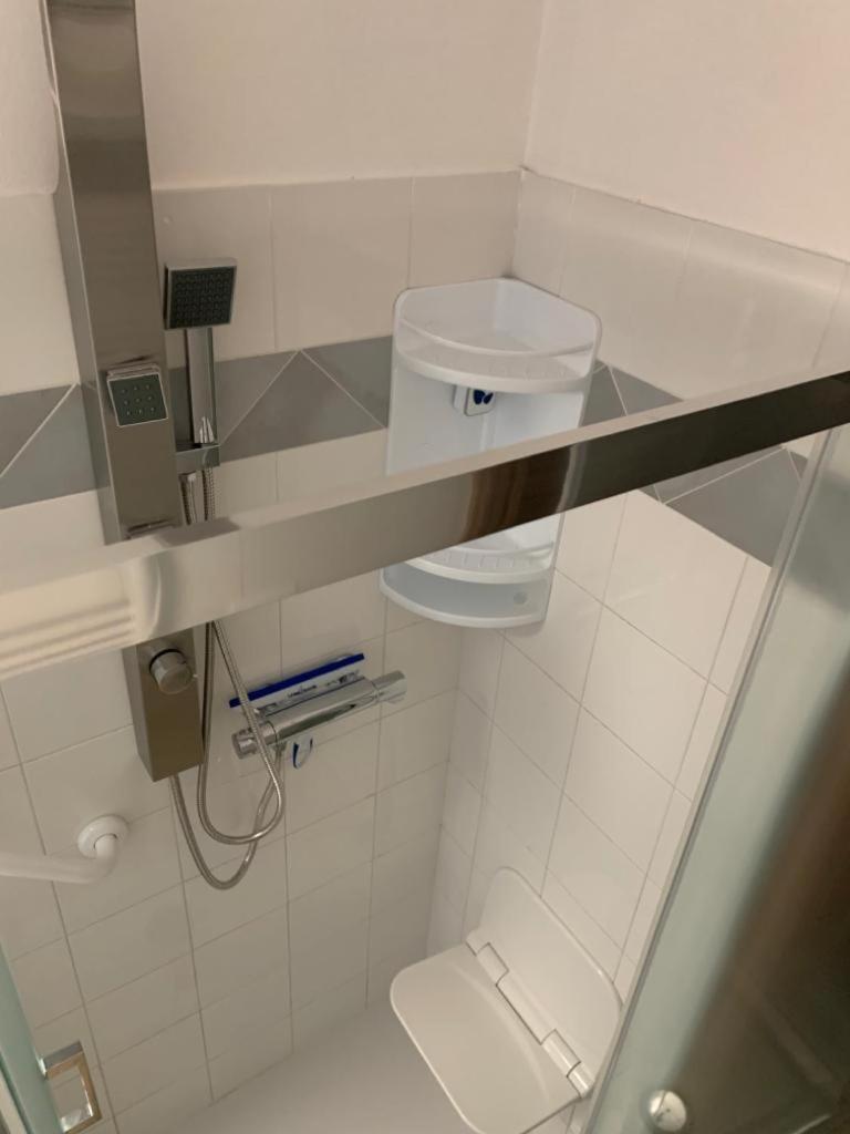 Alfiumea Lägenhet Tirano Exteriör bild